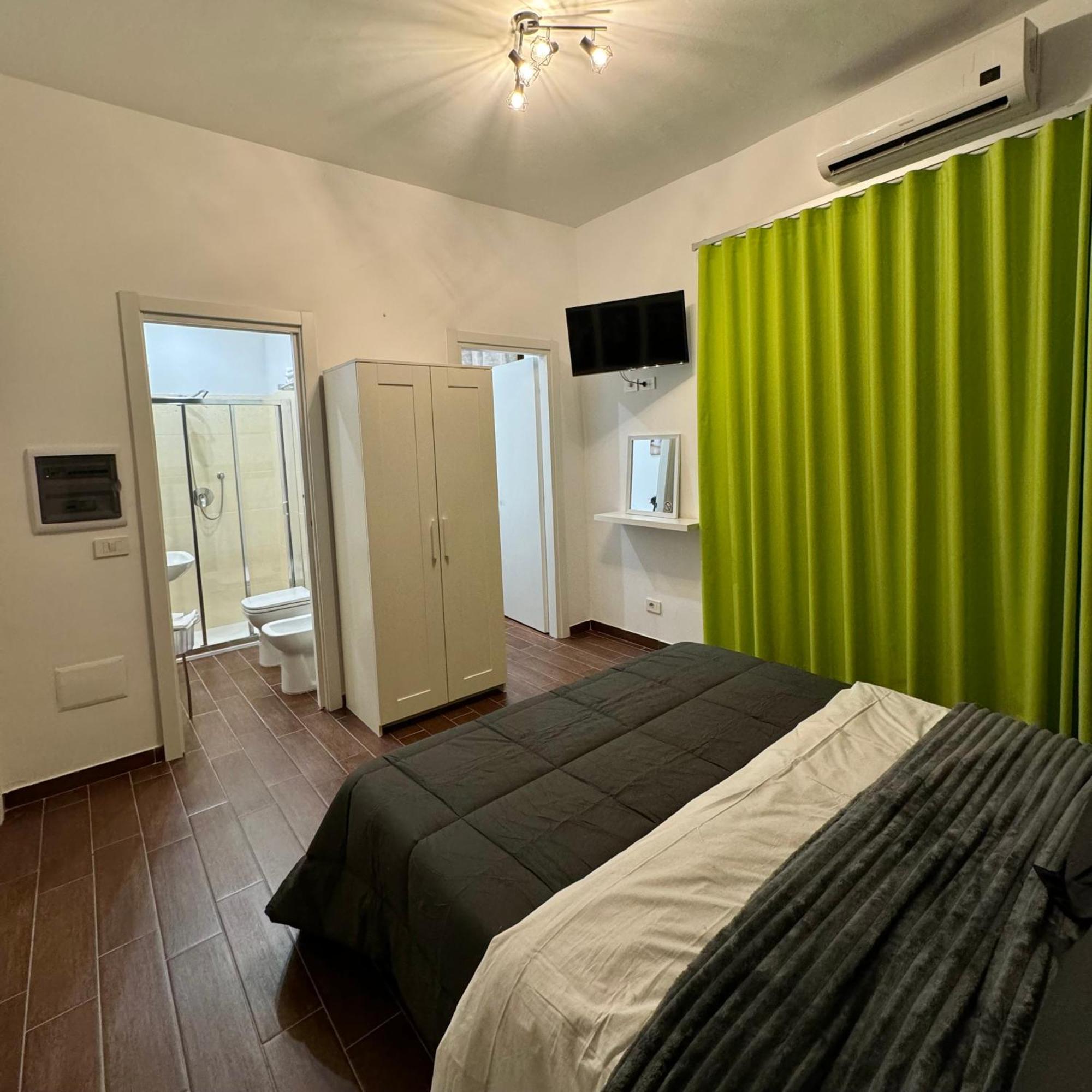Enotria Bnb Bed and Breakfast Reggio di Calabria Exteriör bild